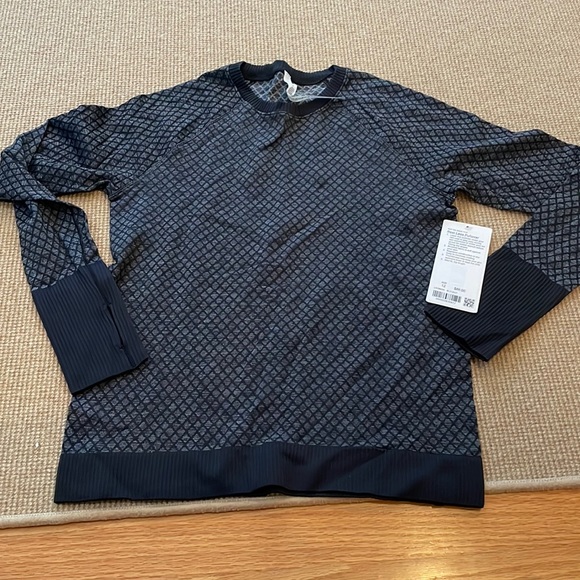 lululemon athletica Tops - LULULEMON REST LESS PULLOVER